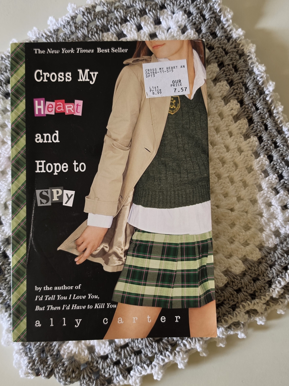 Ally Carter Cross My Heart and Hope to Spy Paperback Book - Green Cover